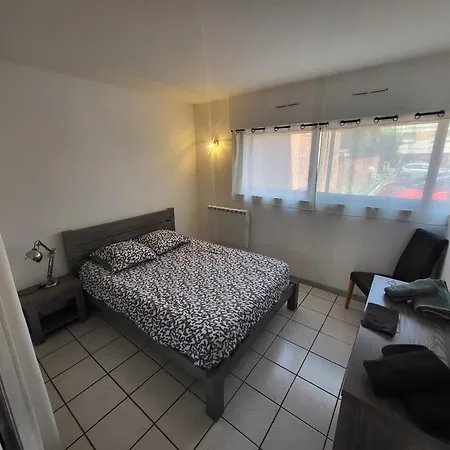 Apartamento Air Conditioned 270m From *